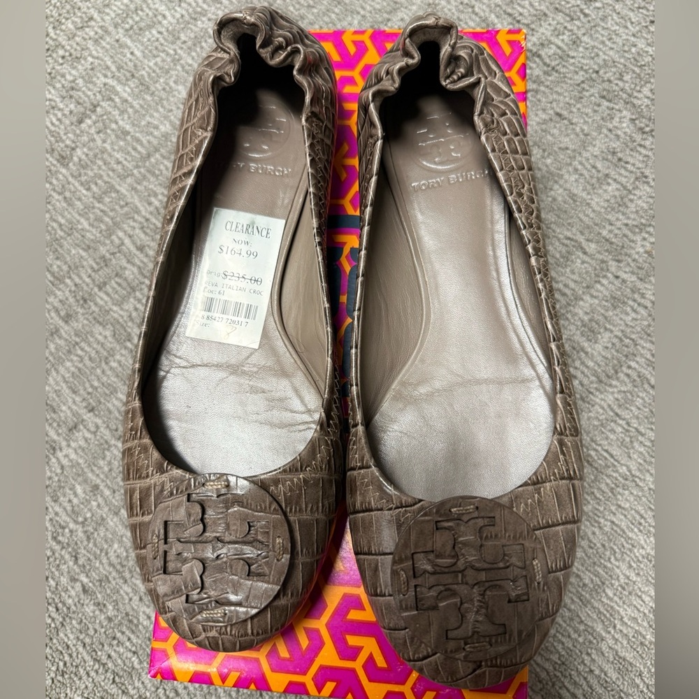 Tory Burch Taupe Croc-Embossed Logo Ballet Flats Size 8